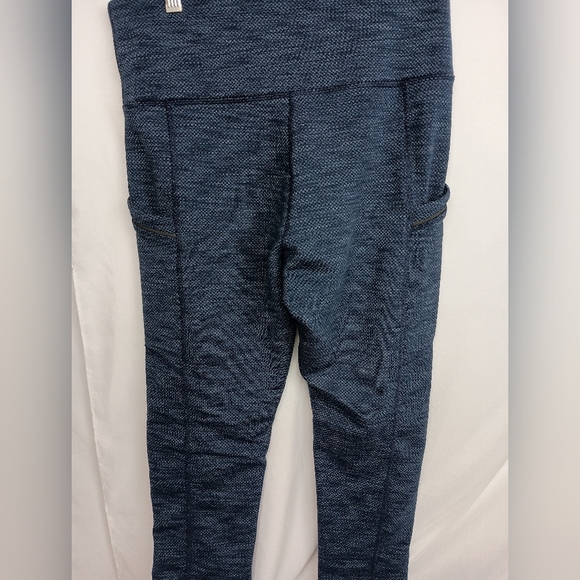 MPG Blue Textured Stretchy Activewear Leggings (#1,549) - Picture 8 of 9